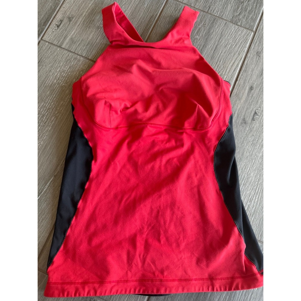 Lululemon Workout Top Cross Back With Built in Bra